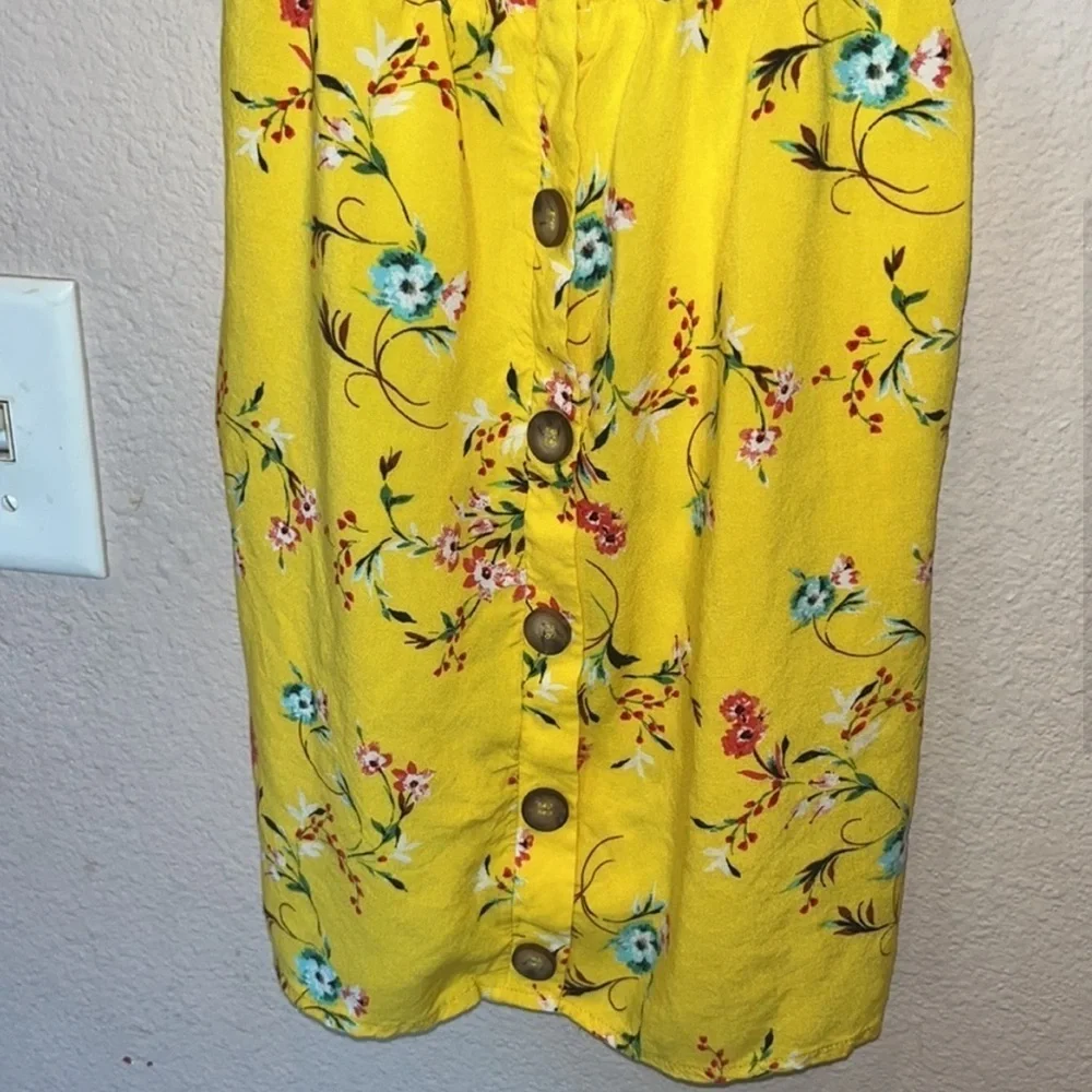 Tilly’s Girl’s Yellow Floral Dress Size Medium Walking on Sunshine
